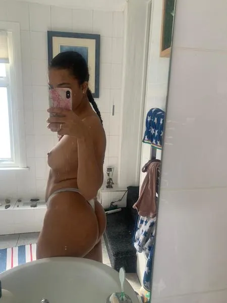 Live sex webcam photo for CoupleConspiracy43 #2810053