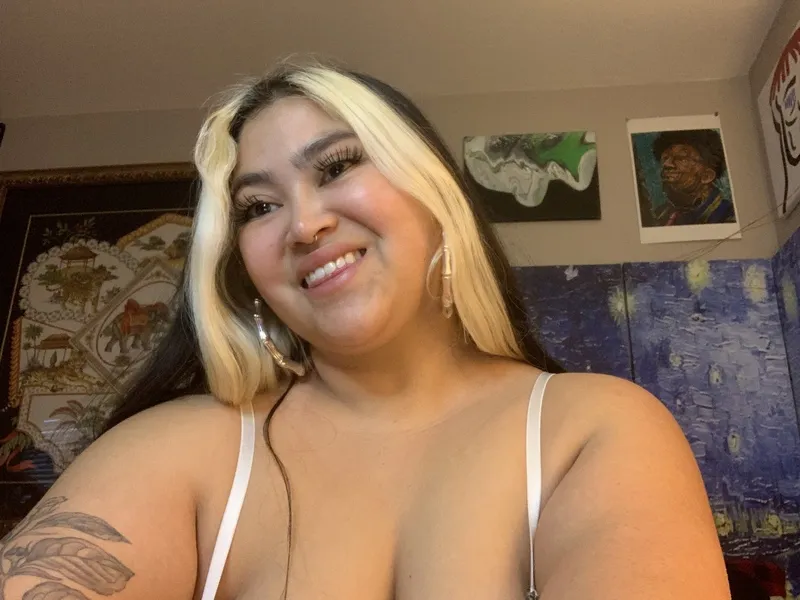 Live sex webcam photo for ThickAsianMami #3064749