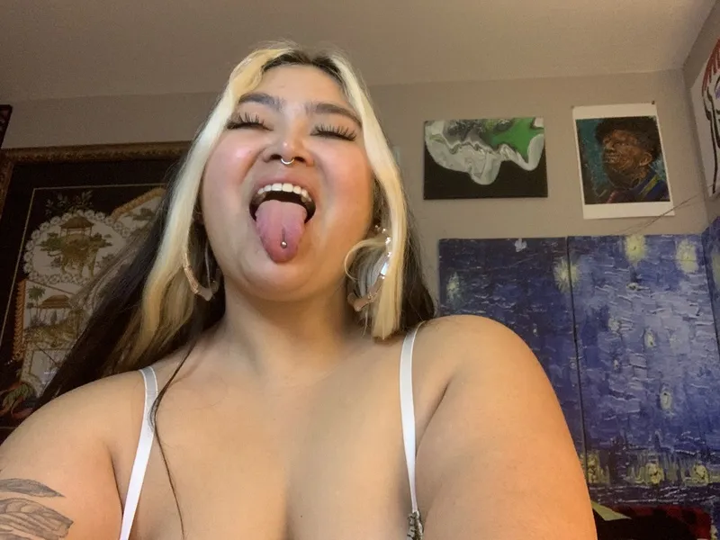 Live sex webcam photo for ThickAsianMami #3064750
