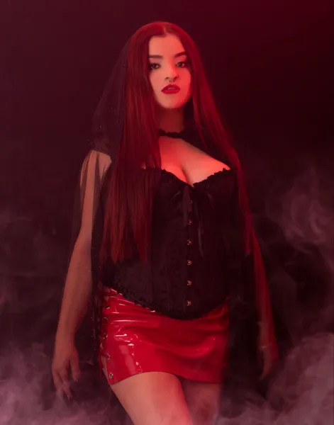 Live sex webcam photo for LaurenLovet #2739156