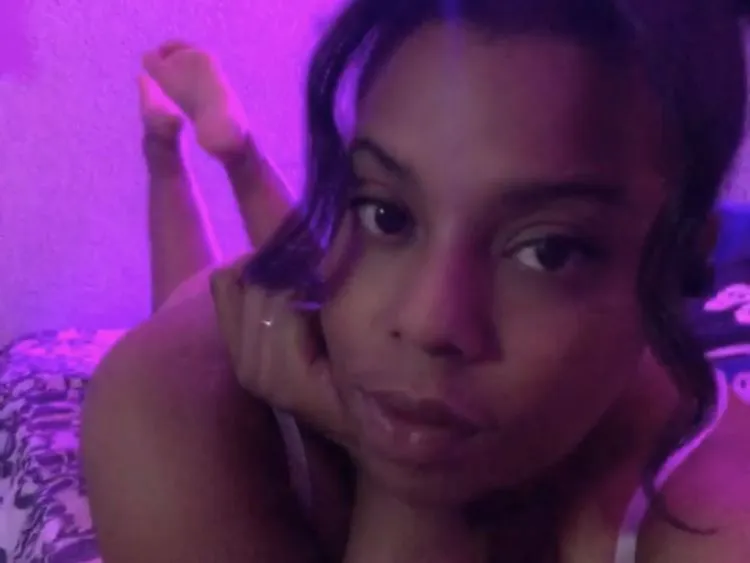 Live sex webcam photo for IamAvaArt #5480451