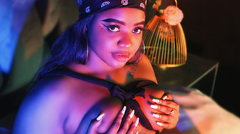 Live sex webcam photo for VictoriaHillB #2684666