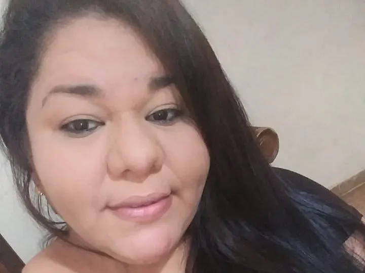 Live sex webcam photo for estrellarow #2304374