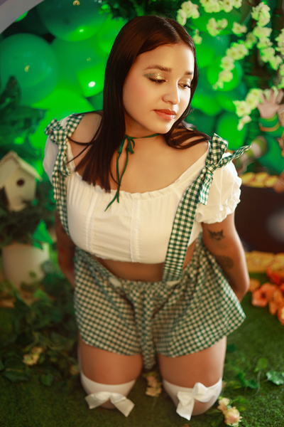 Live sex webcam photo for Junno #4043420