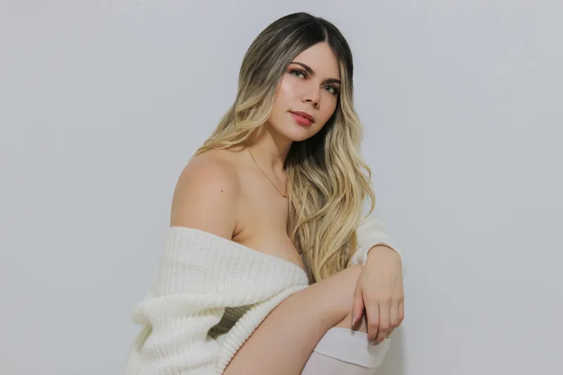 Live sex webcam photo for DanielaGoldenn #2336712