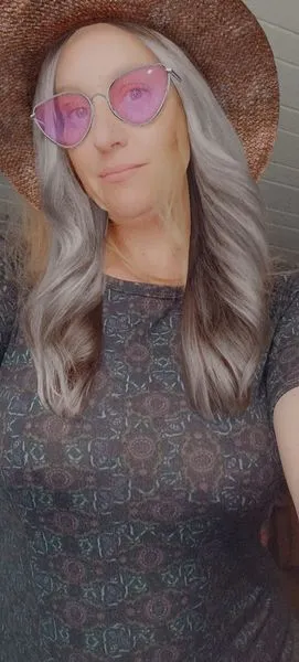 Live sex webcam photo for Leaolea #2696322