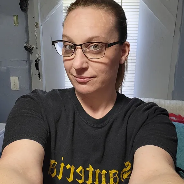 Live sex webcam photo for Leaolea #2898819