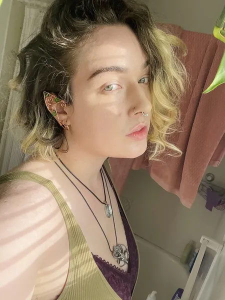 Live sex webcam photo for HarmonyHeresy #2369001