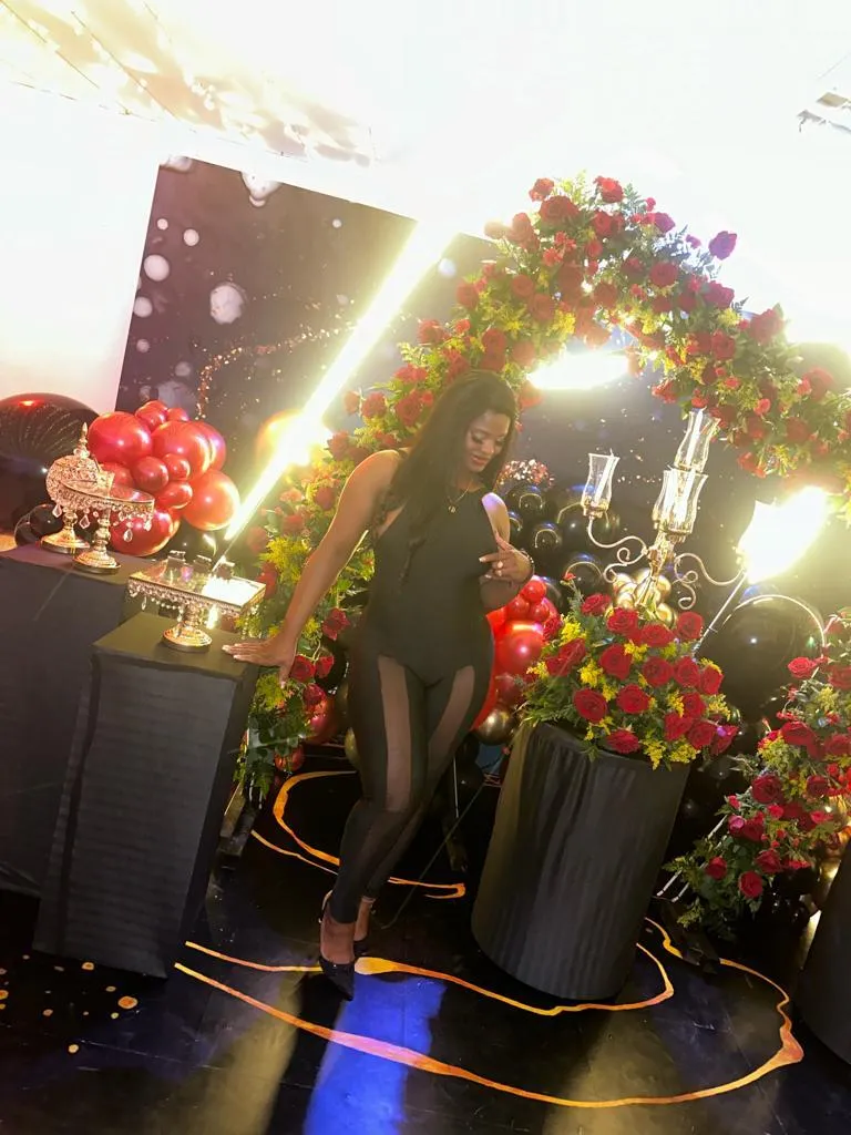 Live sex webcam photo for LauraSaenzz #7817584