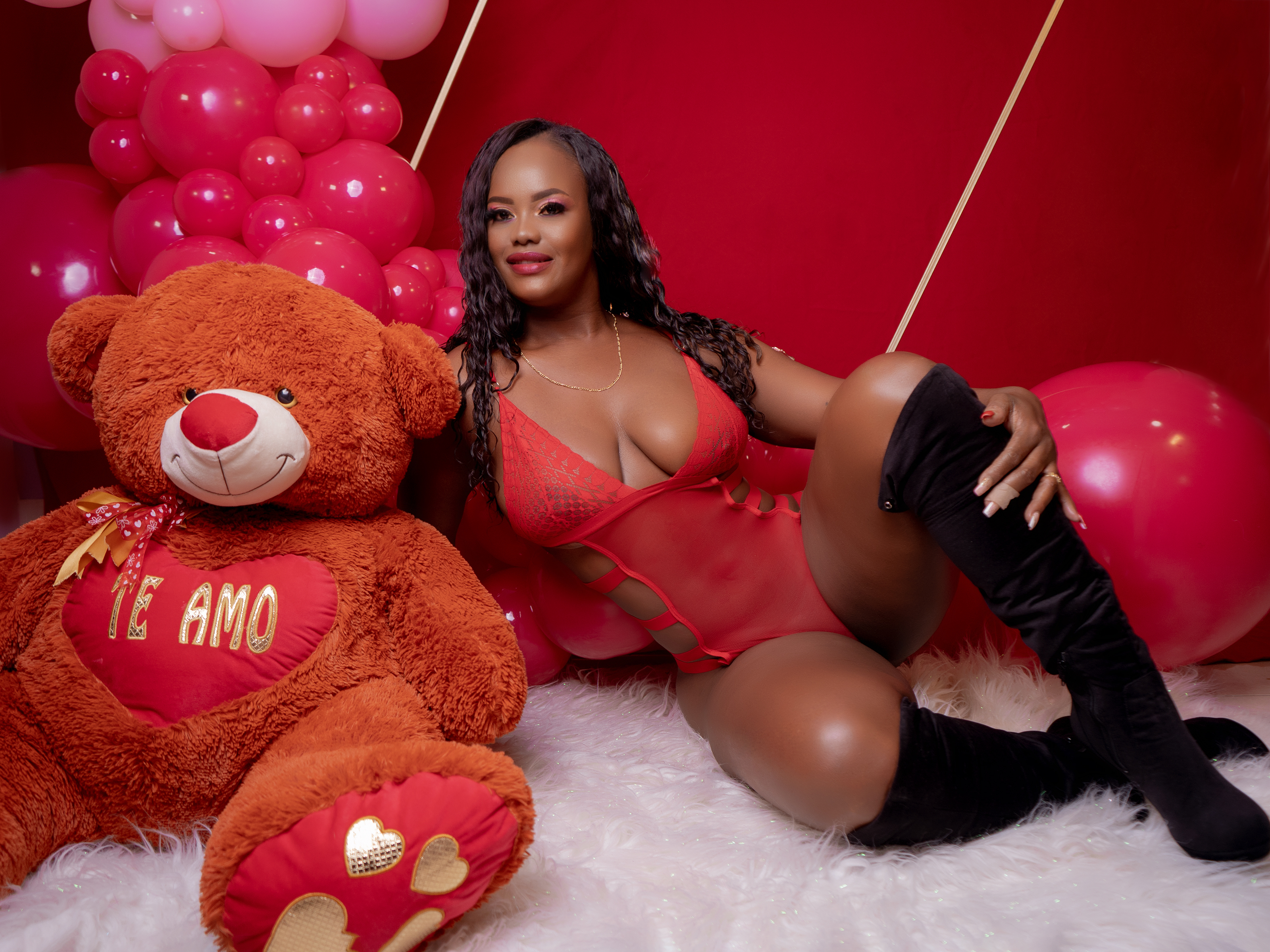 Live sex webcam photo for LauraSaenzz #7817544