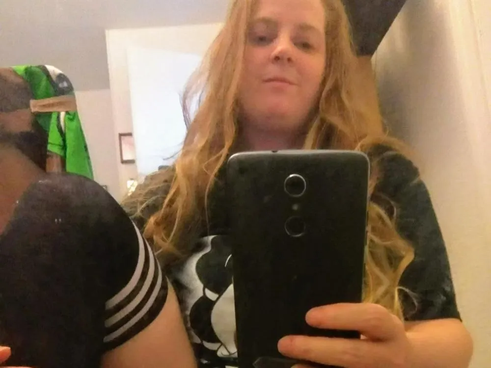 Live sex webcam photo for lovehollyanne #2372011