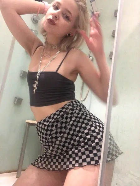 Live sex webcam photo for VanessaRey #2753502