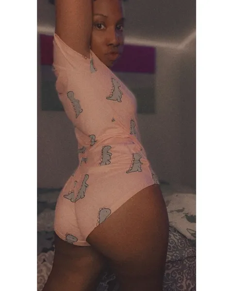 Live sex webcam photo for SunKissedKueen93 #2757121
