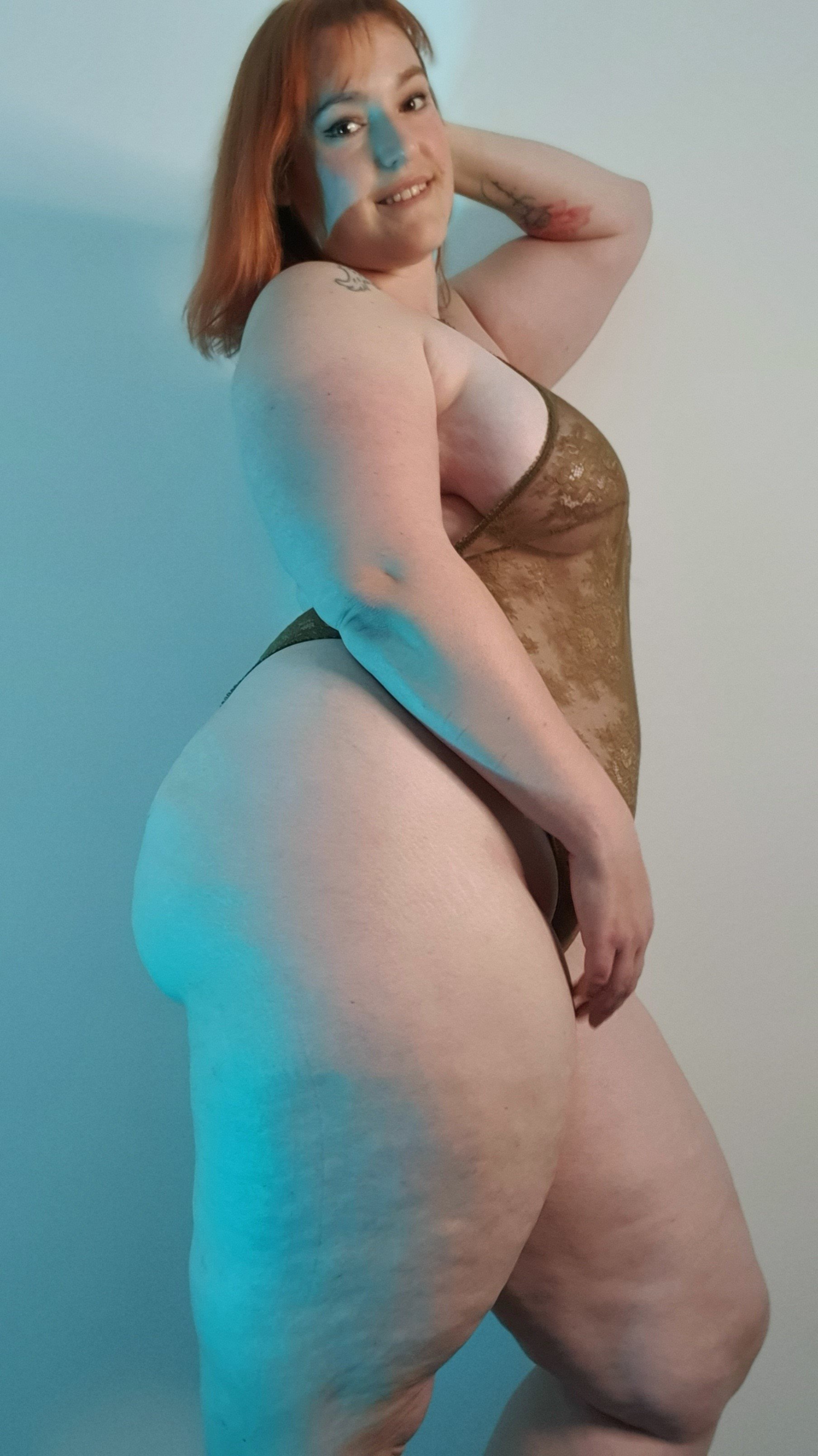 Live sex webcam photo for ItsAisha #7403527