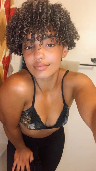 Live sex webcam photo for Lioness99 #2637175