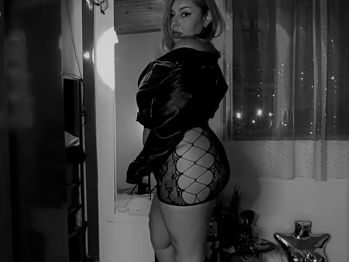 Live sex webcam photo for lorreinpopten18 #5613738