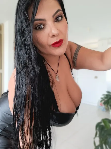 Live sex webcam photo for SaraLevin #7813877