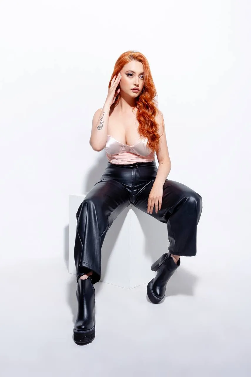 Live sex webcam photo for IsabelaJohnson #7872030