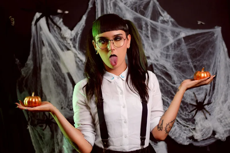 Live sex webcam photo for MaggieMorgan #2661092