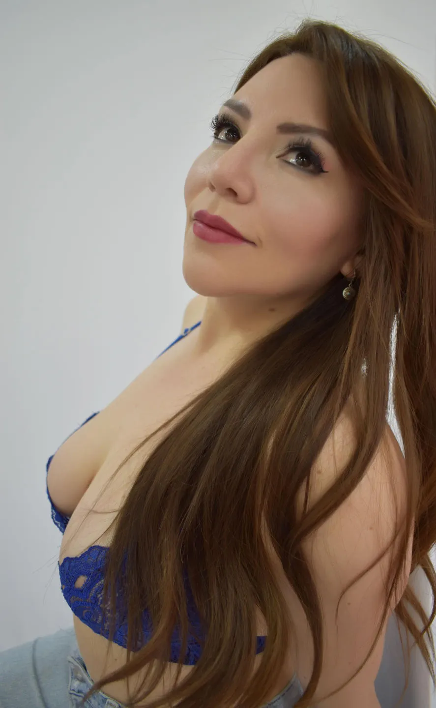 Live sex webcam photo for MartinaSweet #7833826
