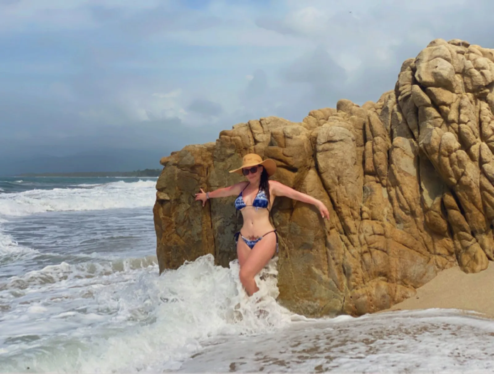 Live sex webcam photo for MartinaSweet #7833830