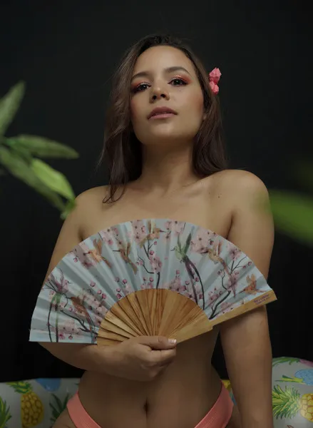 Live sex webcam photo for KyleiCristfall #2559800