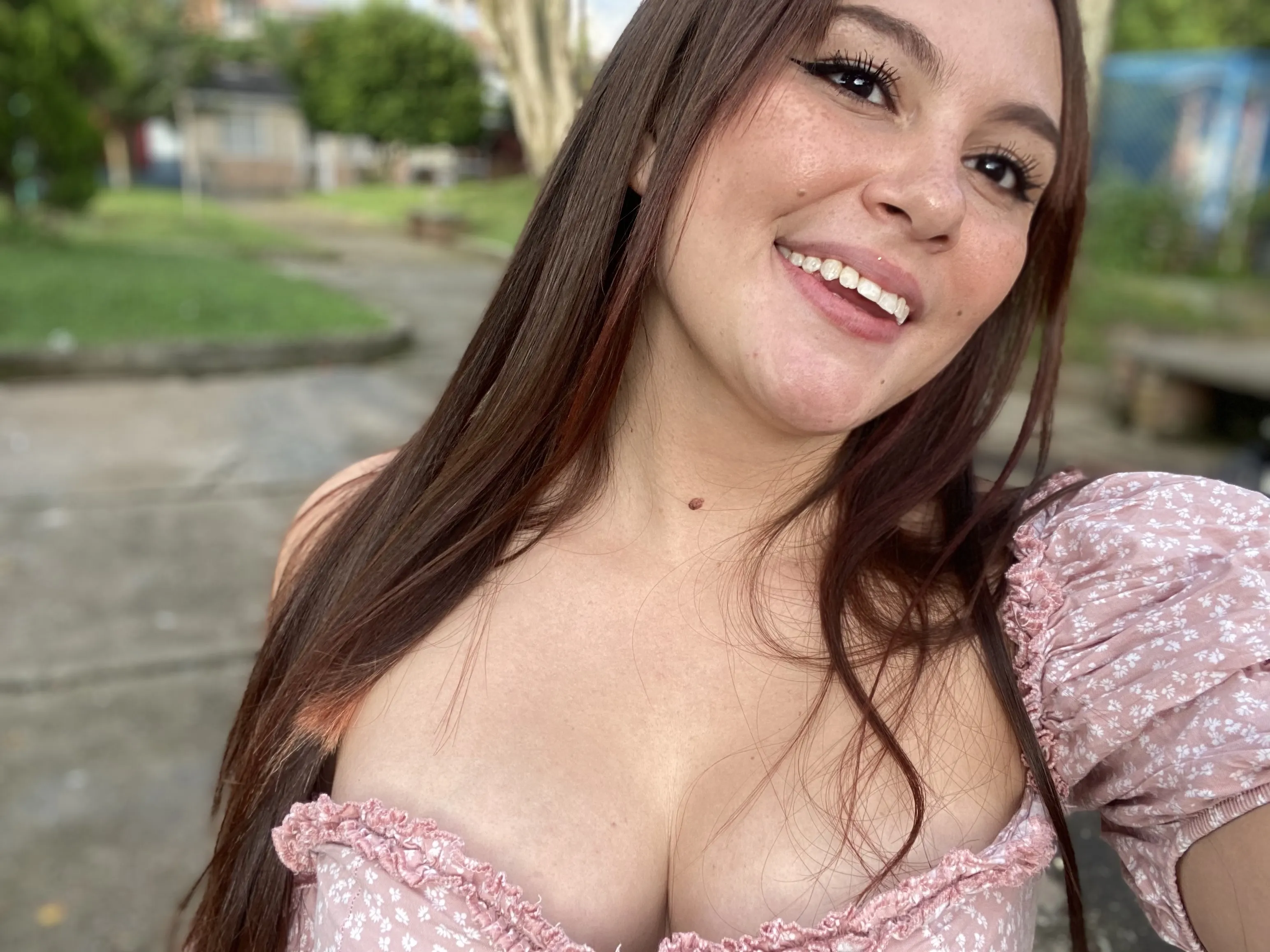 Live sex webcam photo for KendalRouss #2712464