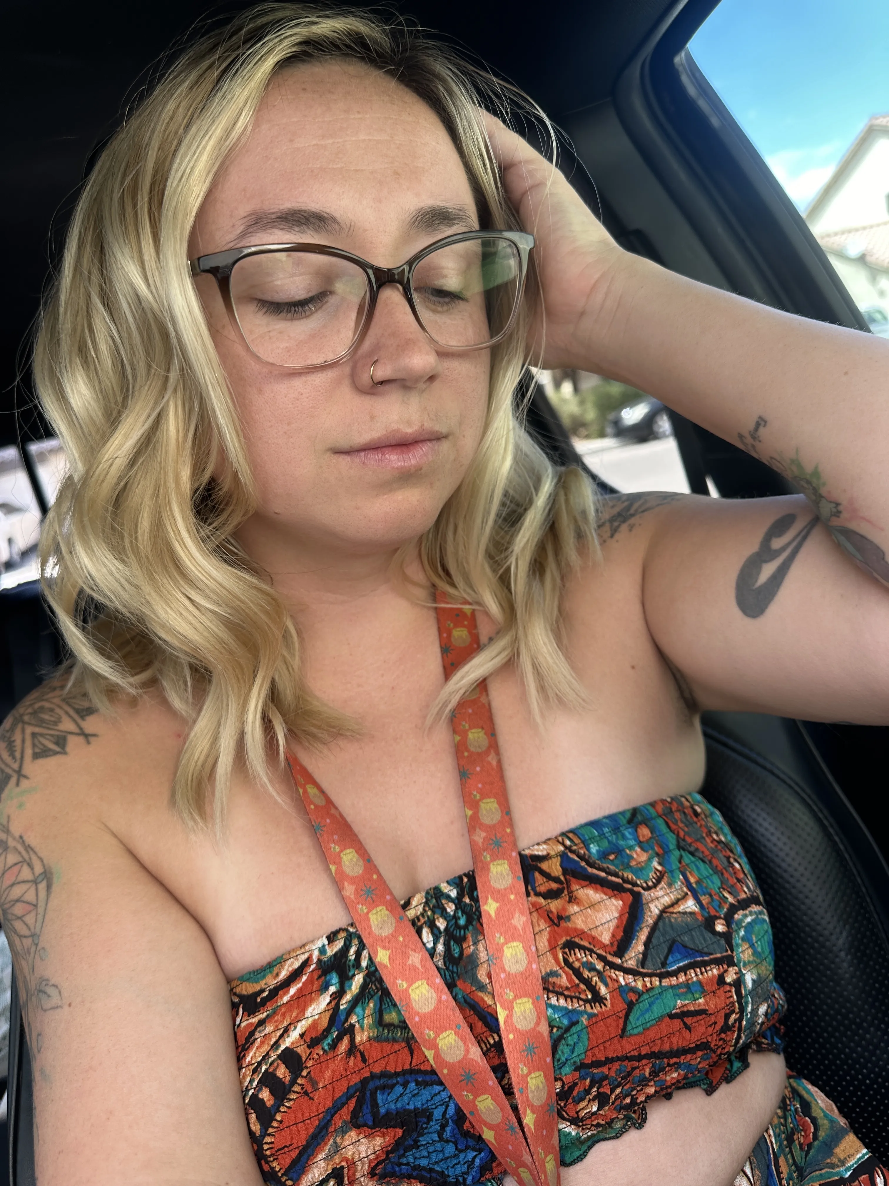 Live sex webcam photo for SkyJonesXO #8027560