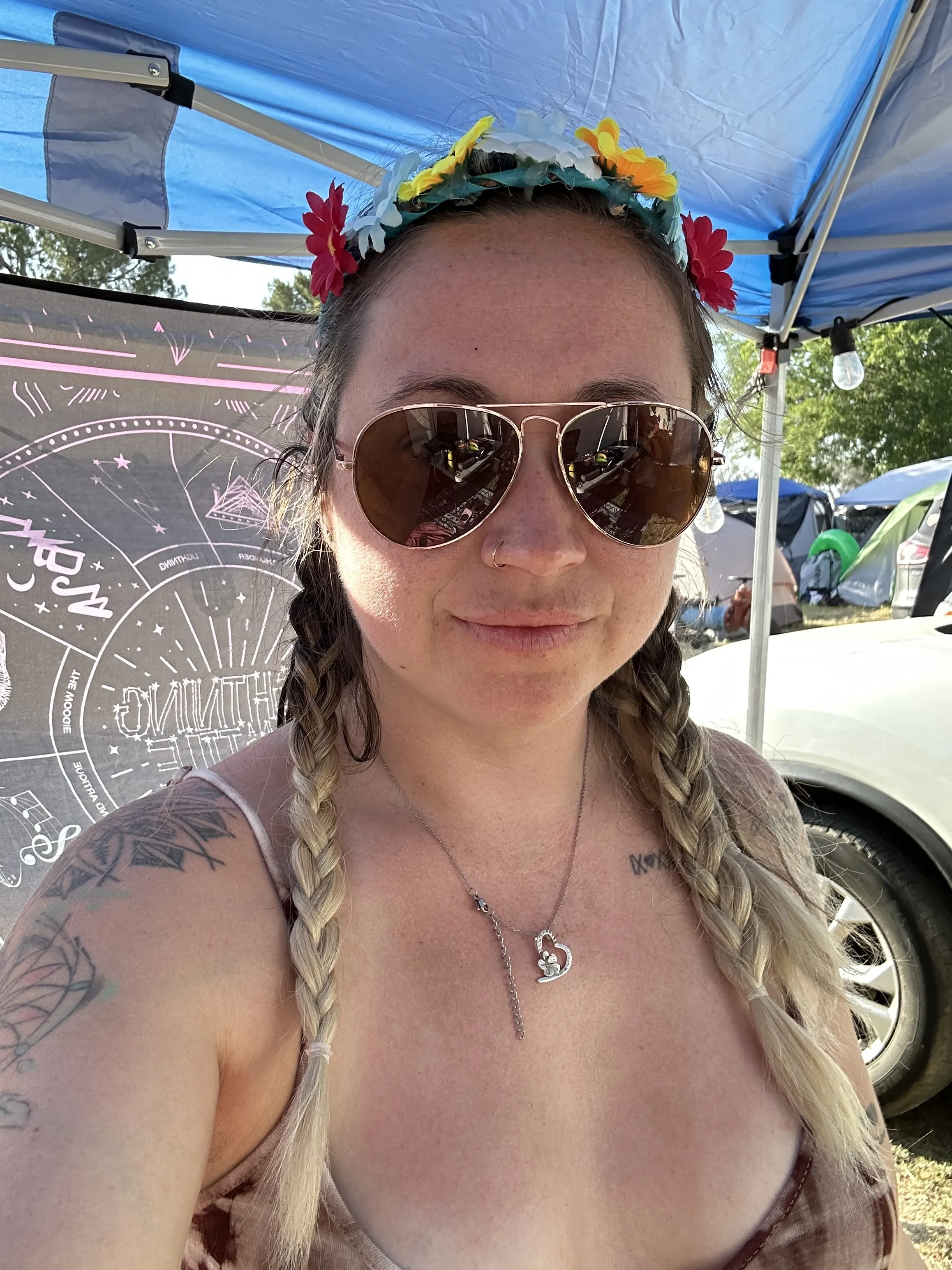 Live sex webcam photo for SkyJonesXO #8027573