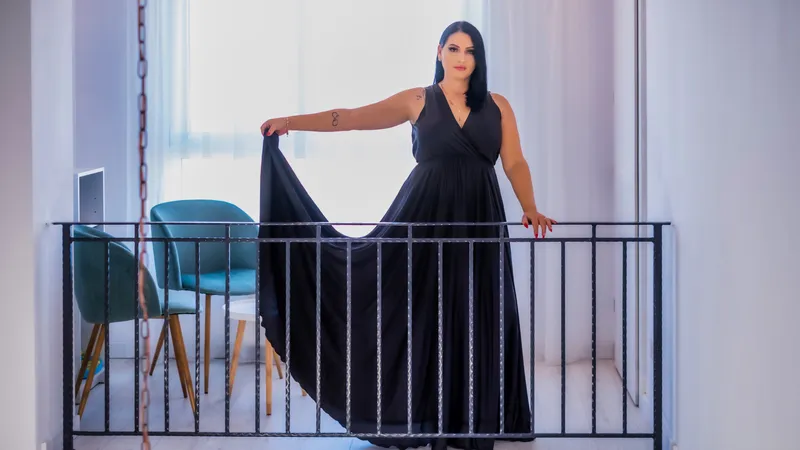 Live sex webcam photo for LaurenJensen #2754067