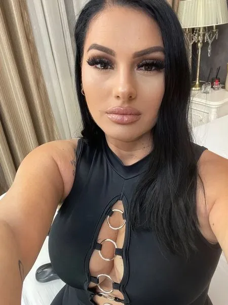 Live sex webcam photo for LaurenJensen #3395704