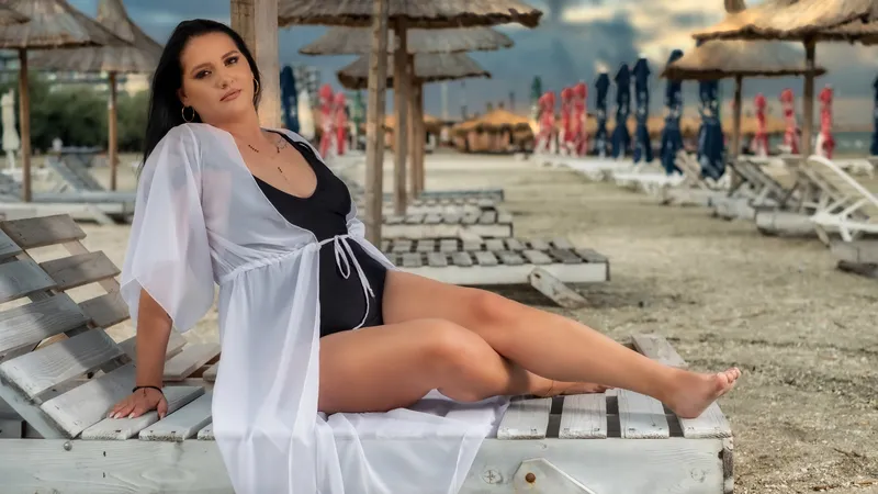 Live sex webcam photo for LaurenJensen #2367947