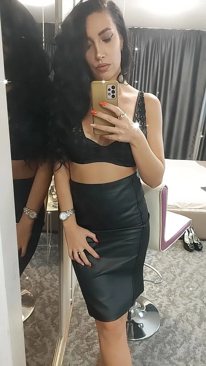 Live sex webcam photo for StassiLyne #7324993