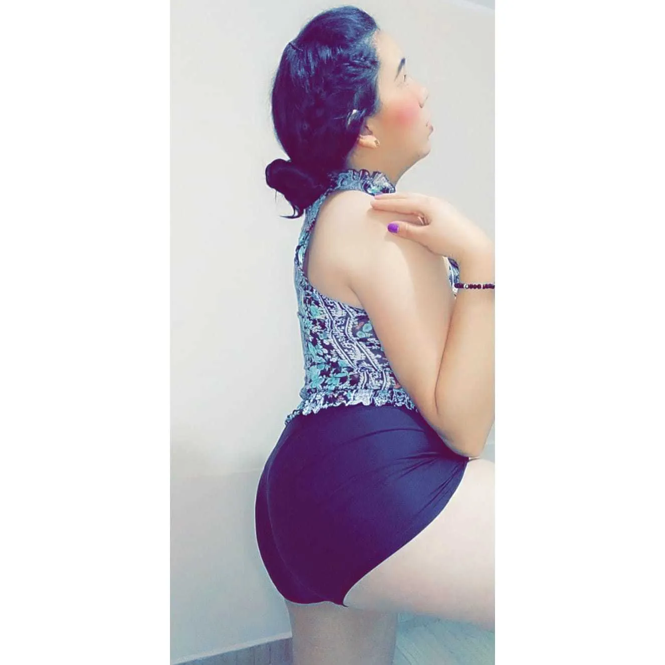 Live sex webcam photo for Mialunacherry #8350042