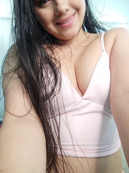 Live sex webcam photo for kattykastro #5294594