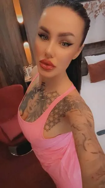 Live sex webcam photo for Shenyqua #5747907