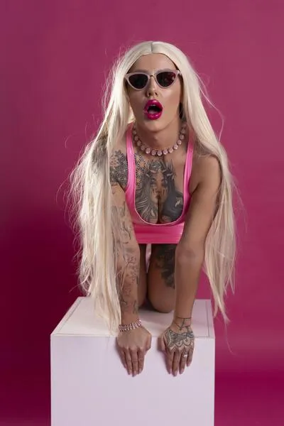 Live sex webcam photo for Shenyqua #5731770