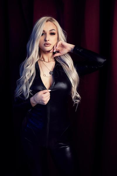 Live sex webcam photo for KilieJones #2387019