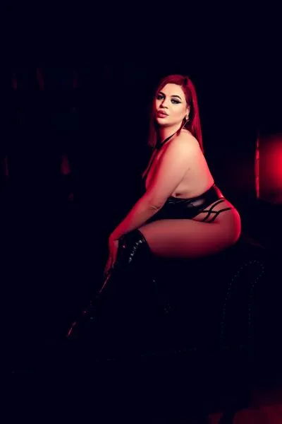 Live sex webcam photo for MiaRow #3149629