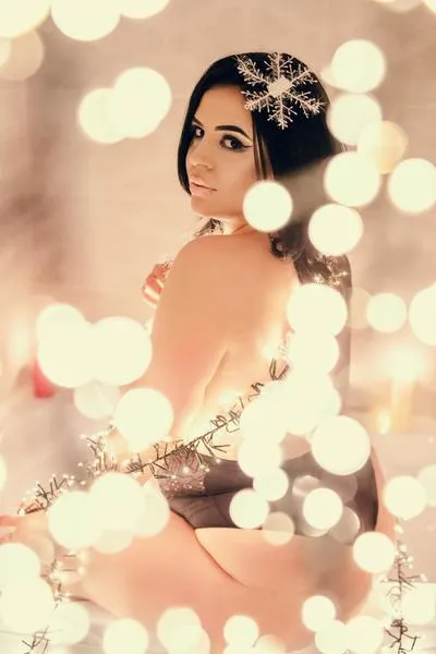 Live sex webcam photo for MiaRow #2834890