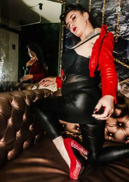 Live sex webcam photo for ZaraMorrou #2973431