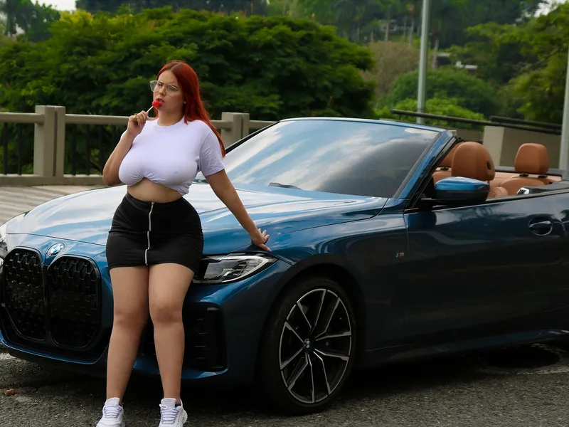 Live sex webcam photo for MadelineSaenz #2764023