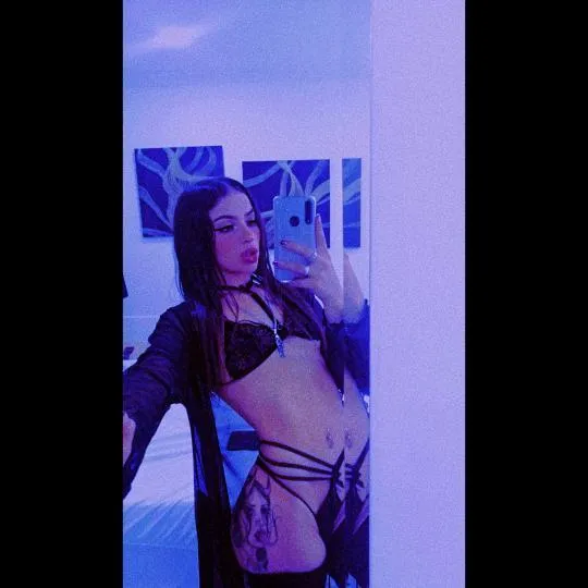 Live sex webcam photo for AbbieRhondes #7280311