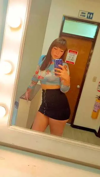 Live sex webcam photo for KimmBradley #5857863