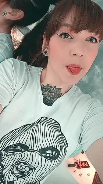 Live sex webcam photo for KimmBradley #2412687