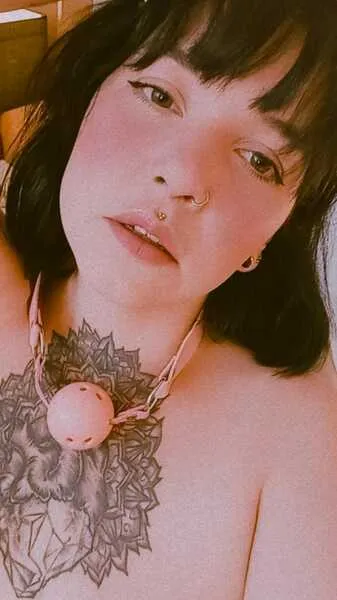 Live sex webcam photo for KimmBradley #5857857