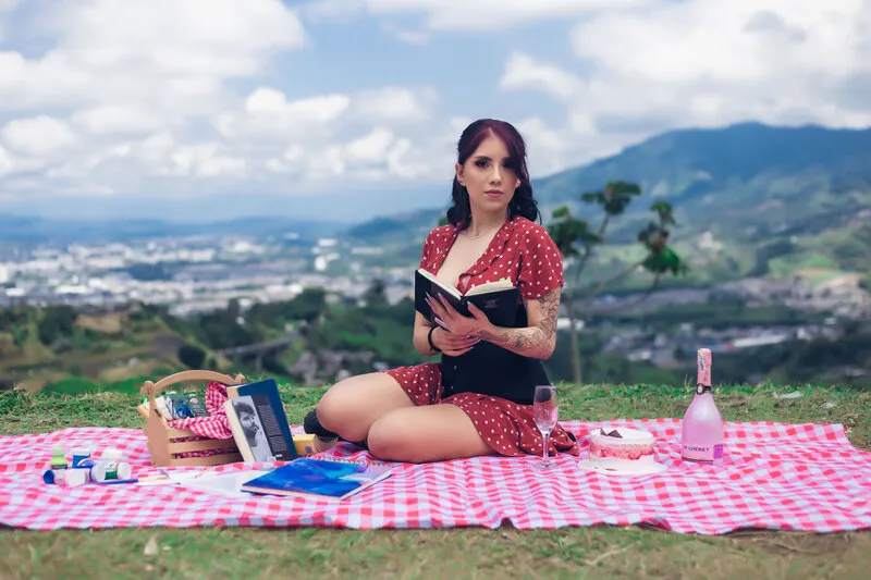 Live sex webcam photo for CloheBlum #6071636