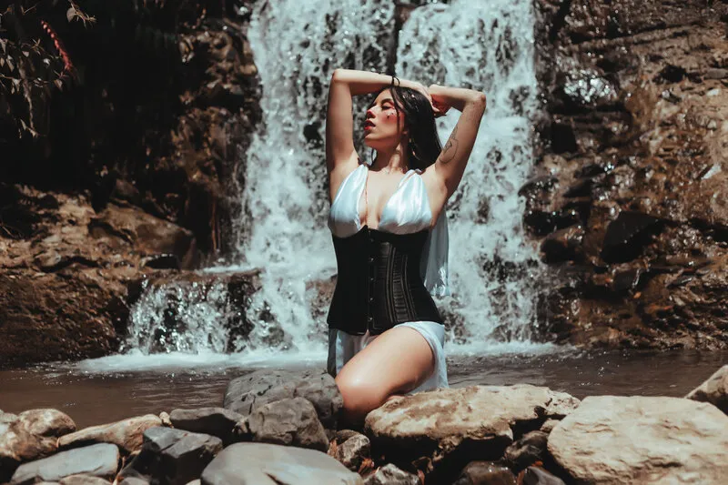 Live sex webcam photo for CloheBlum #6071734