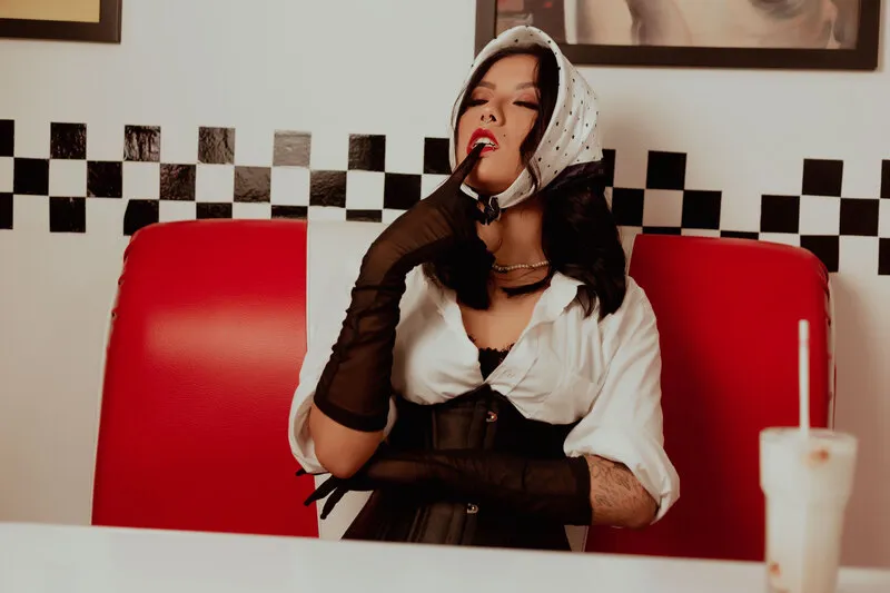 Live sex webcam photo for CloheBlum #6261679