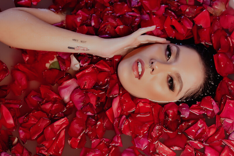 Live sex webcam photo for CloheBlum #6071809